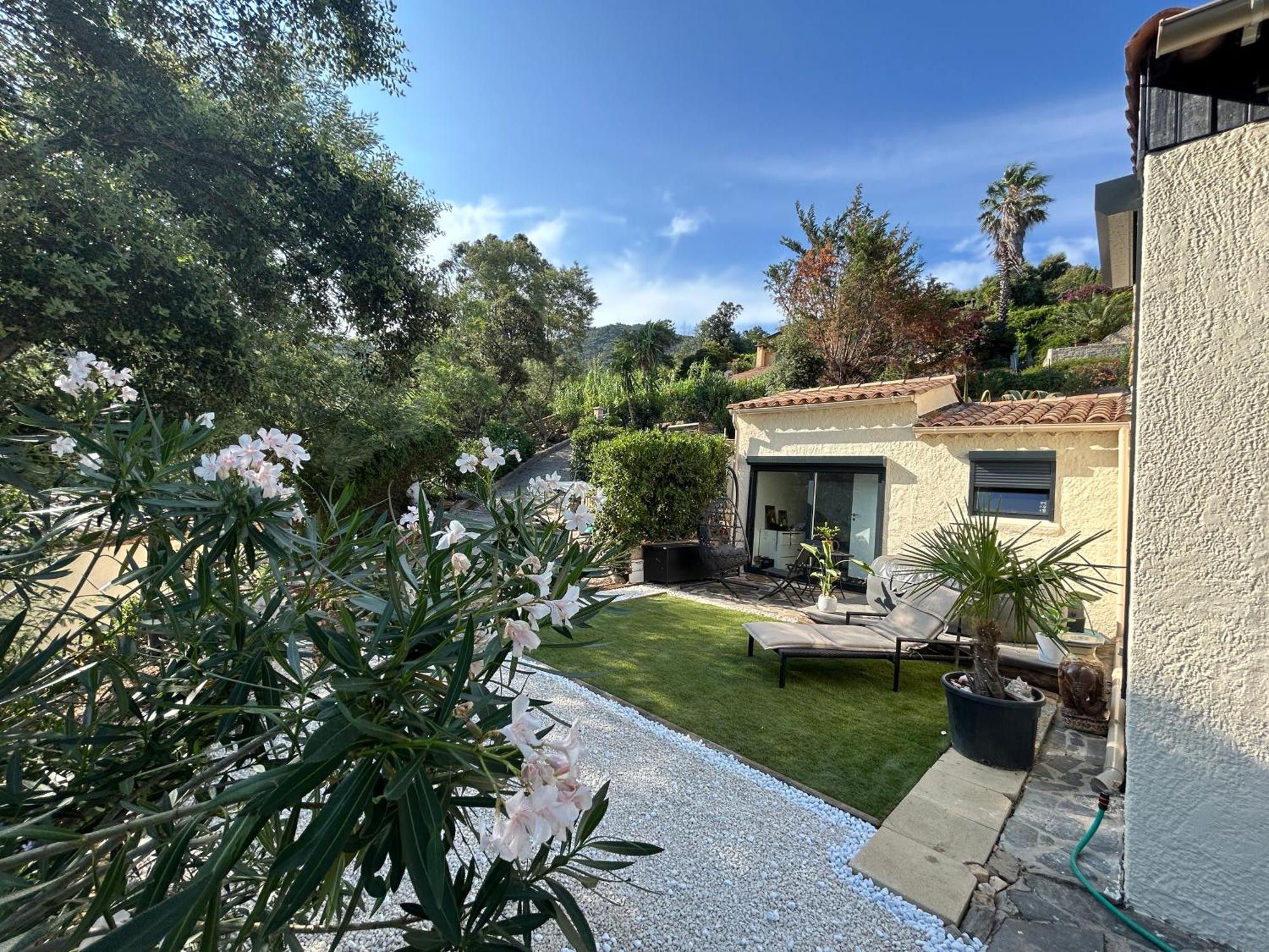 Belle Chambre Privee Avec Le Jardin Privatif Et Le Jacuzzi กาวาแลร์-ซูร์-แมร์ ภายนอก รูปภาพ