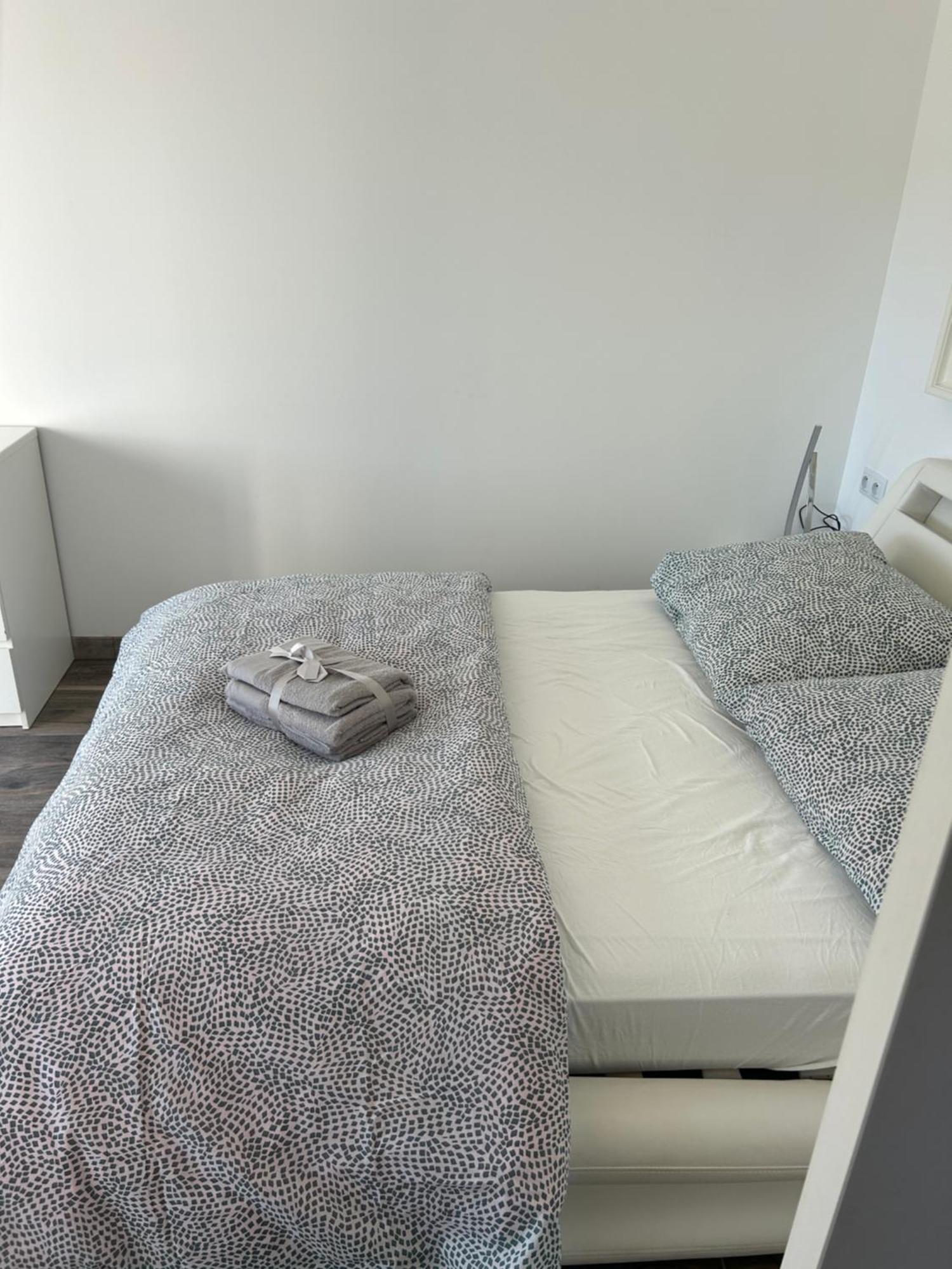 Belle Chambre Privee Avec Le Jardin Privatif Et Le Jacuzzi กาวาแลร์-ซูร์-แมร์ ภายนอก รูปภาพ