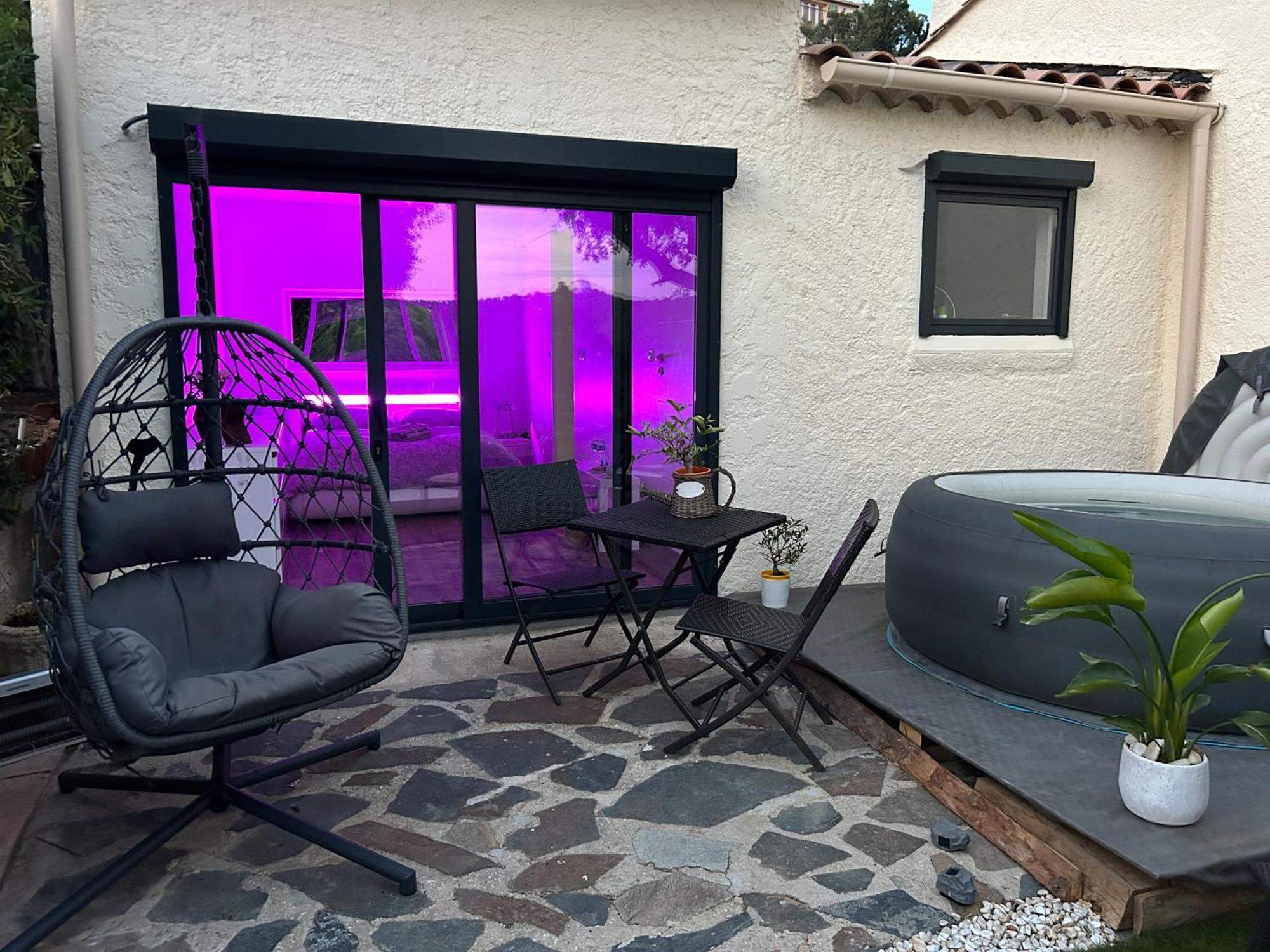 Belle Chambre Privee Avec Le Jardin Privatif Et Le Jacuzzi กาวาแลร์-ซูร์-แมร์ ภายนอก รูปภาพ